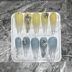 Item thumbnail for item d8027422-885b-4f30-b8a3-29ebf5f85081