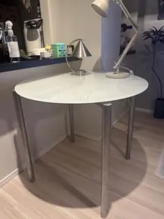 フリッツハンセン　PLANOラウンドテーブル