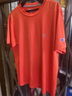 ユニセックスTシャツ　チャンピオンVAPORパフォーマンスM朱赤オレンジ