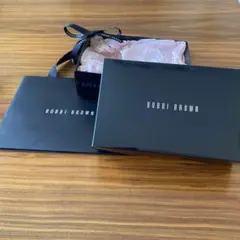 BOBBI BROWN 空箱 プレゼントBOX 紙袋