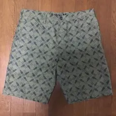 試着のみ！極美品！Hurley パイナップル柄 ショートパンツ 34インチ