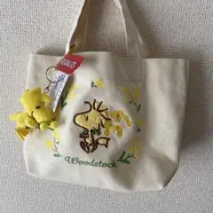 ウッドストックミニトートバック、カラビナまスコットつき