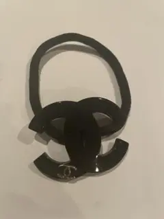CHANEL ブラック ヘアゴム