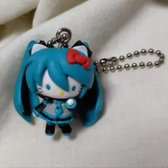 サンリオコラボ ハローキティ初音ミク ストラップ キーホルダー