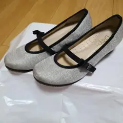 リボン付きシューズ
