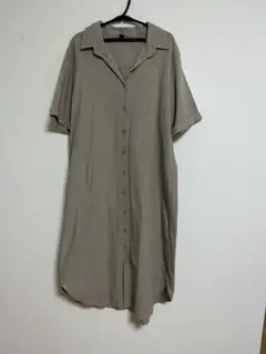 ベージュ シャツワンピース 半袖 前開き