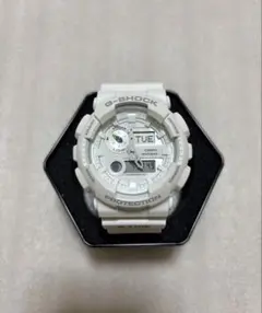 G-SHOCK GAX-100A-7A ホワイト腕時計