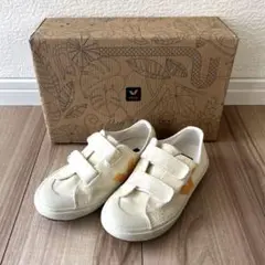 BONPOINT x VEJA コラボスニーカー クリーム