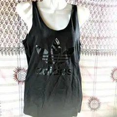 adidas Originalsタンクトップ