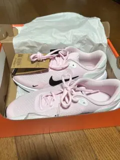 NIKE REVOLUTION 7 24cm