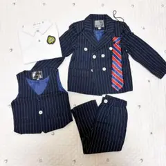 Item thumbnail for item 6f6d7969-9475-4cb4-af91-5afe56ddb3ca