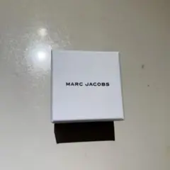 MARC JACOBS ザ メダリオン アバロニ ピアス