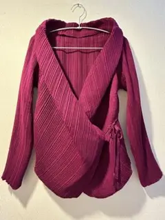 ISSEY MIYAKE ピンク プリーツ カーディガン