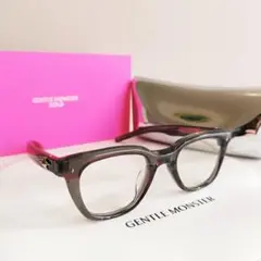 Item thumbnail for item e87aac4d-0ba8-492e-8329-8d75ae57d11c