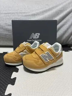 New Balance 313 イエロー スニーカー