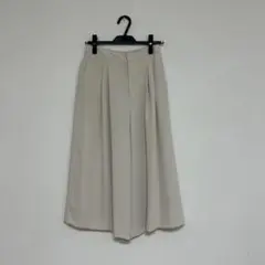 【新品・美品　ROPE mademoiselle】アイボリーガウチョパンツ