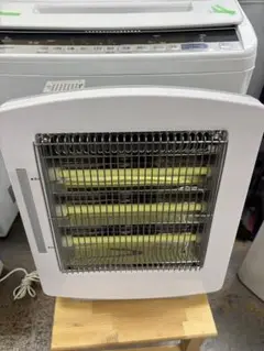 スタンド型電気ヒーター 遠赤外線