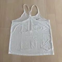 NIKE ノースリーブ　ドライフィット　レディース
