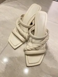 Jimmy Choo アイボリー 編み込みストラップ サンダル ヒール9cm