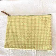 caph クラッチバッグ　大きめ