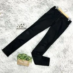 良品❗️【UNIQLO】ユニクロ ストレッチスキニーデニムパンツ(24)黒