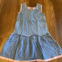 Cath Kids デニム刺繍ノースリーブワンピース 6-7歳