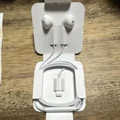 Apple イヤホン純正　新品