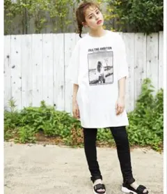 INGNI モノクロ転写チェニックTシャツ　ロングTシャツ　プリント　ベージュ