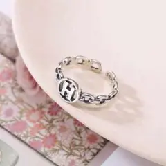 新品★メルカリ便★メルカリ便☆H型指輪 ☆