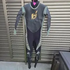 ブレーカーアウト、フルスーツ、 身長１７０cm　体重60から63キロ