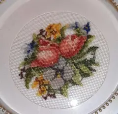 プチポアン薔薇刺繍額