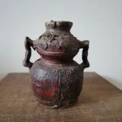 伊賀焼きの掛け花壺 高さ約13cm