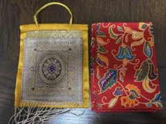 刺繍小物入れと花柄布のセット