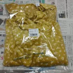 やまぶき系小花柄 長袖タートルネック L