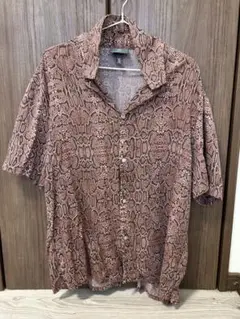 H&M ヘビ柄 半袖シャツ Mサイズ