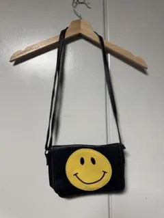 ノーブランド　スマイル　ショルダーバッグ
