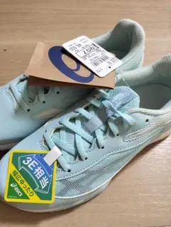 新品未使用　ASICS ライトブルー スニーカー 23.5cm