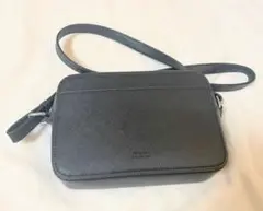 スクエア ジップ ショルダー バッグ ハニーズ