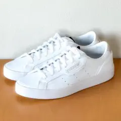 【新品】アディダス25cmSLEEKホワイトDB3258レディースadidas