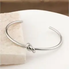 ❤️結び・幸運を運ぶ❤️ノットバングル ブレスレット 金属アレルギー対応