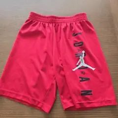 ジョーダン レッド ショートパンツ　140