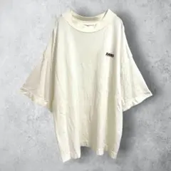 【ADANS アダンス】　モックネックTシャツ　オーバーサイズ　ロゴプリント　白