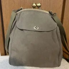 AYANOKOJI カーキ色がま口リュック　がまロック付き