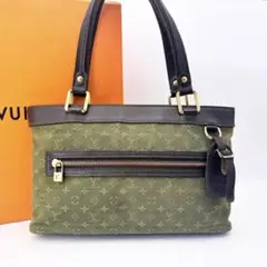 Item thumbnail for item 67fdb92c-2540-49ad-8b20-8493a6288607
