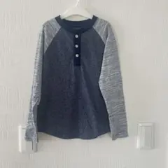 未使用　GAP バイカラーロンT 男の子　120
