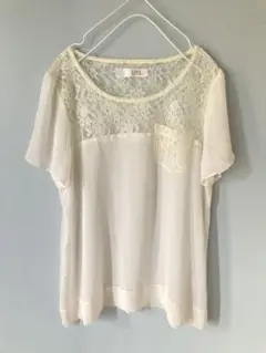 未使用 LIVI 半袖レーストップス ホワイト 胸ポケット
