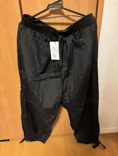 新品未使用　タグ付き　灰汁 aku パンツ　ズボン　黒