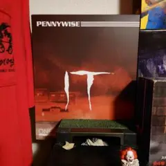 Mezco one12collective Pennywise