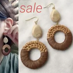 Item thumbnail for item e4bf3346-834e-4a13-a50a-4c138a3c0927