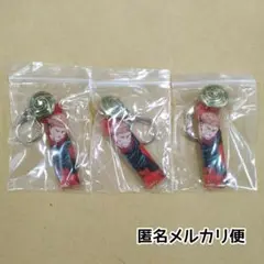新品未開封／匿名配送／呪術廻戦 校章ボタンアクリルチャーム 虎杖